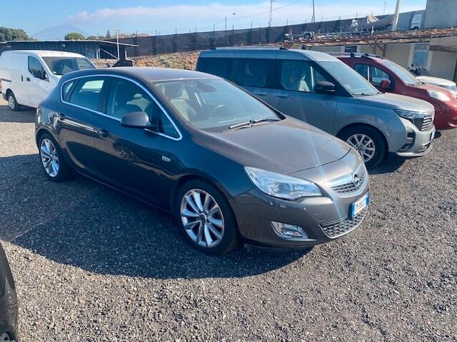 Opel Astra 1.7 CDTI 110CV 5 porte Cosmo