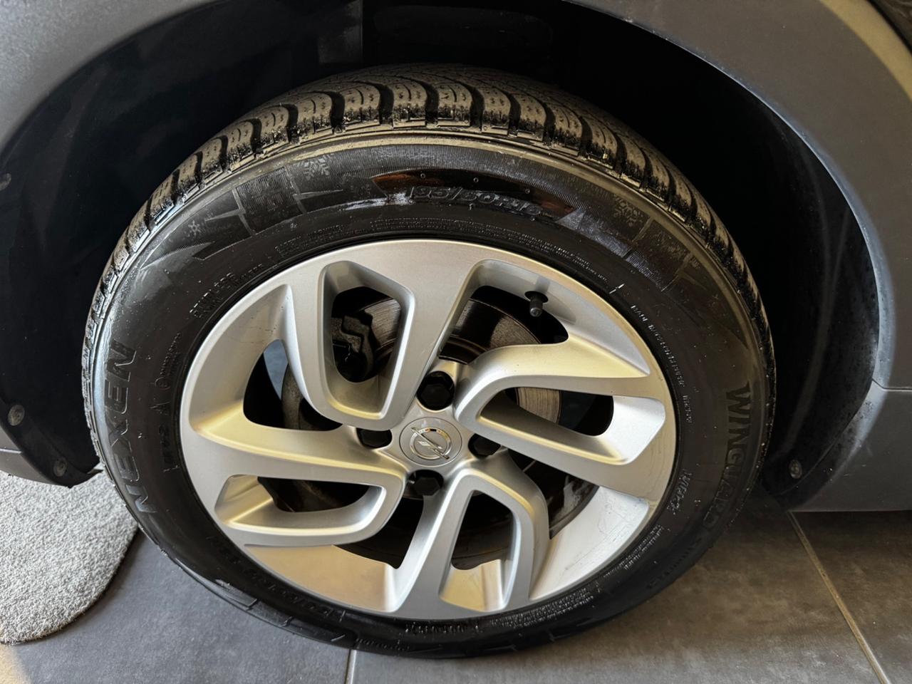 Opel Crossland X 1.2 12V Advance