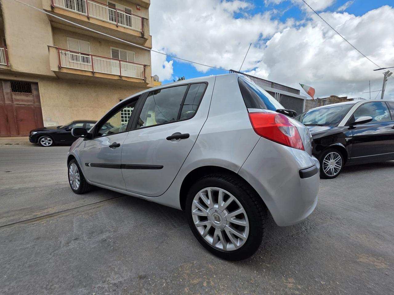 Renault Clio 1.5 dCi 82CV cat 5 porte Luxe Dynamique