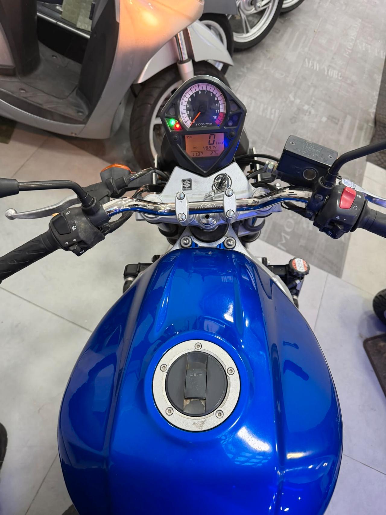 Suzuki SV 650