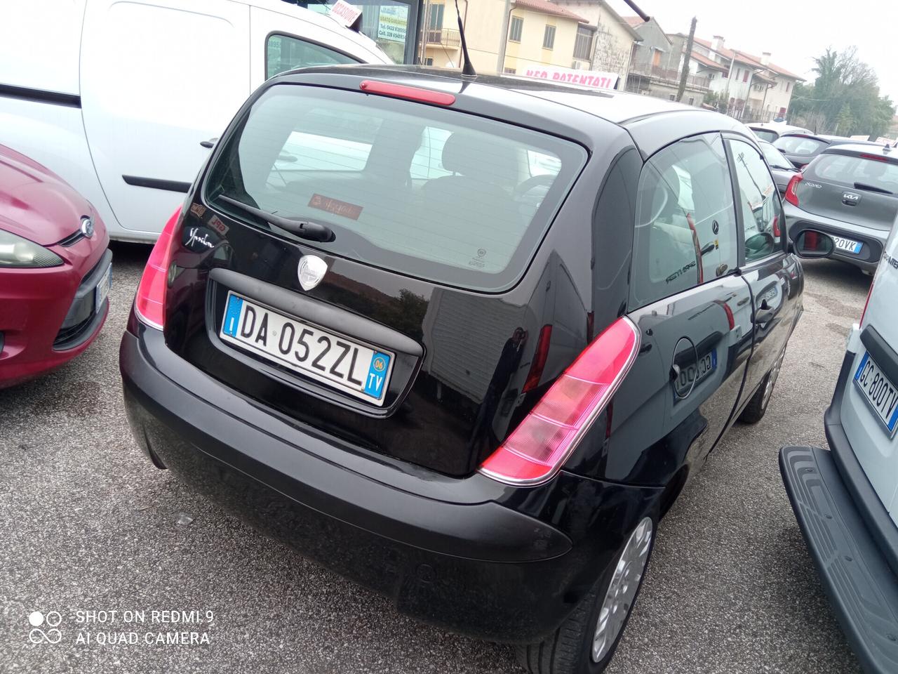 Lancia Ypsilon 1.2 Argento 44KW NEOPATENTATI