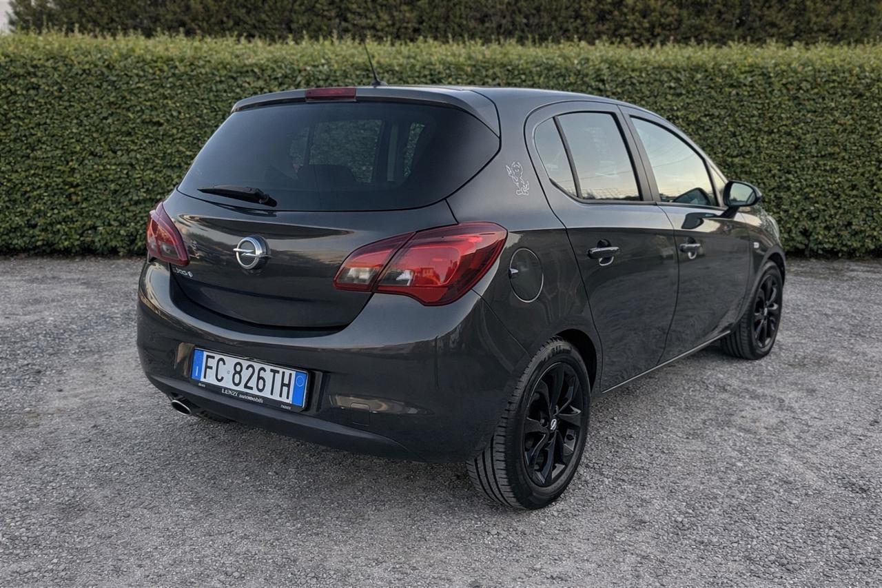 Opel Corsa 1.2 5 porte Cosmo