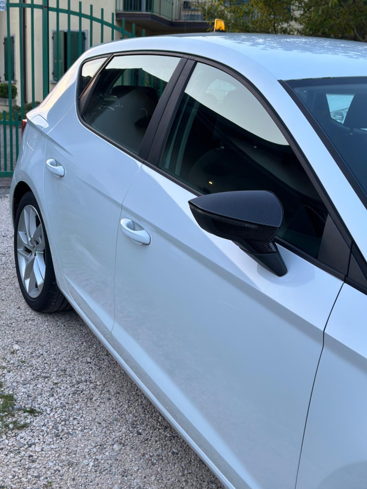 Seat LEON 1.6 TDI 105 CV 5p. STYLE KMCERT UNICOPR