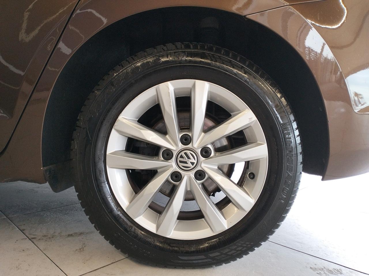 Volkswagen Touran 2.0 TDI 150 CV SCR DSG Comfortline BlueMotion Tech. - 7 POSTI