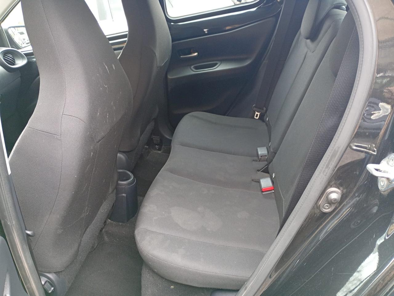 Toyota Aygo X 1.0 VVT-i 72 CV 5 porte Lounge Air