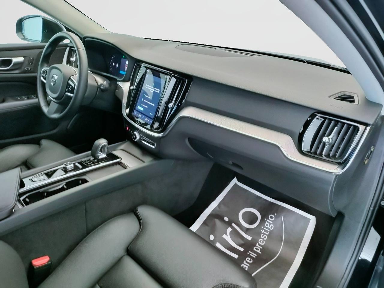 VOLVO V60 II 2023 - V60 2.0 b4 Plus Dark auto