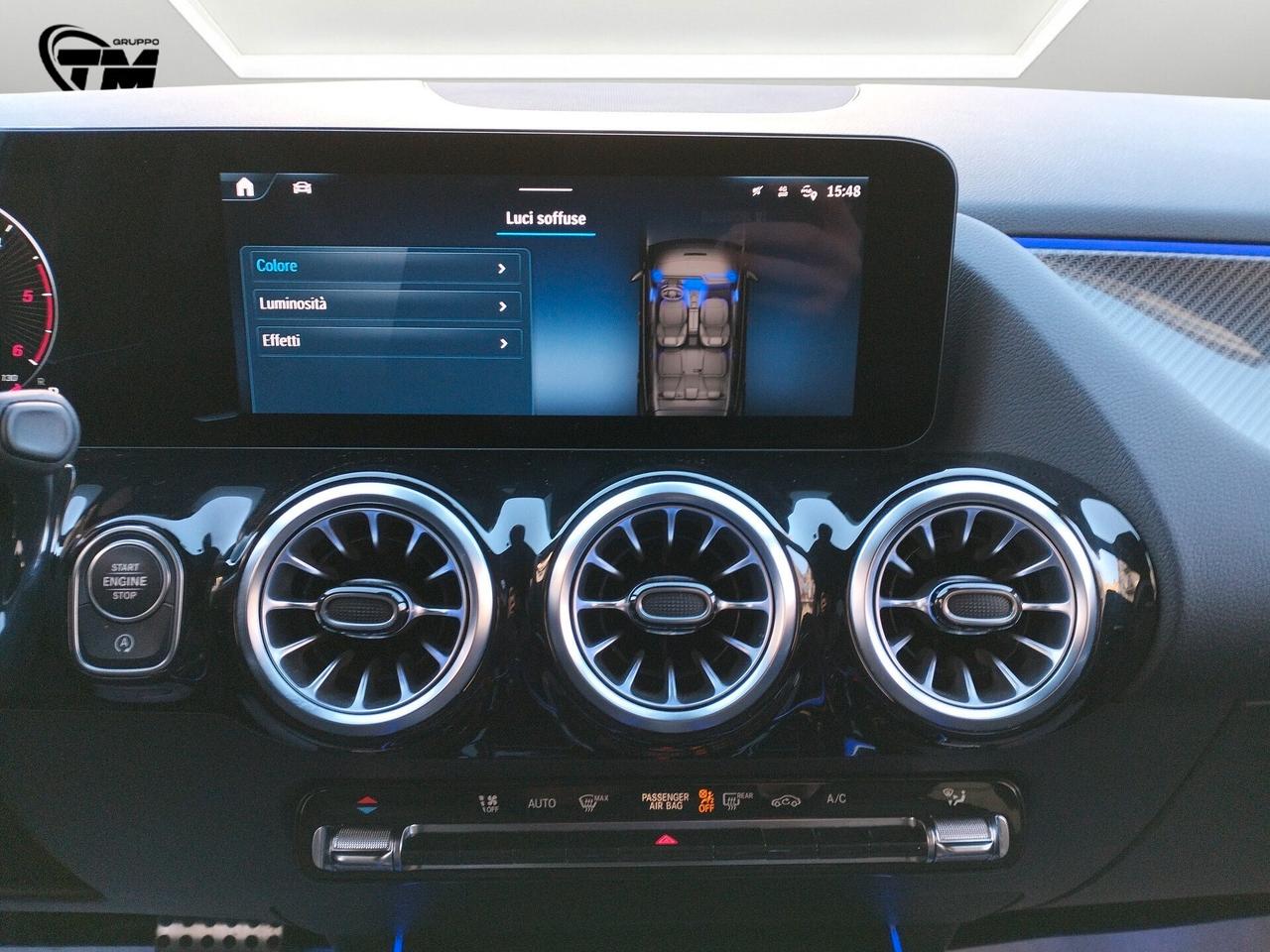 Mercedes-Benz GLA 200 d AMG Line Premium auto * SOLI 22.000 KM *