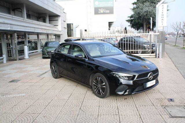 MERCEDES-BENZ A 180 d Automatic Progressive Advanced