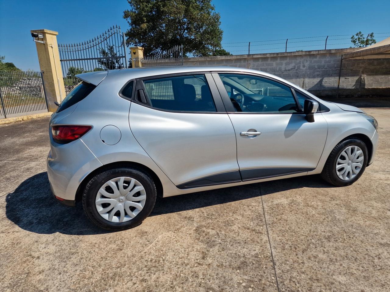 Renault Clio 1.2 75CV 5 porte Live