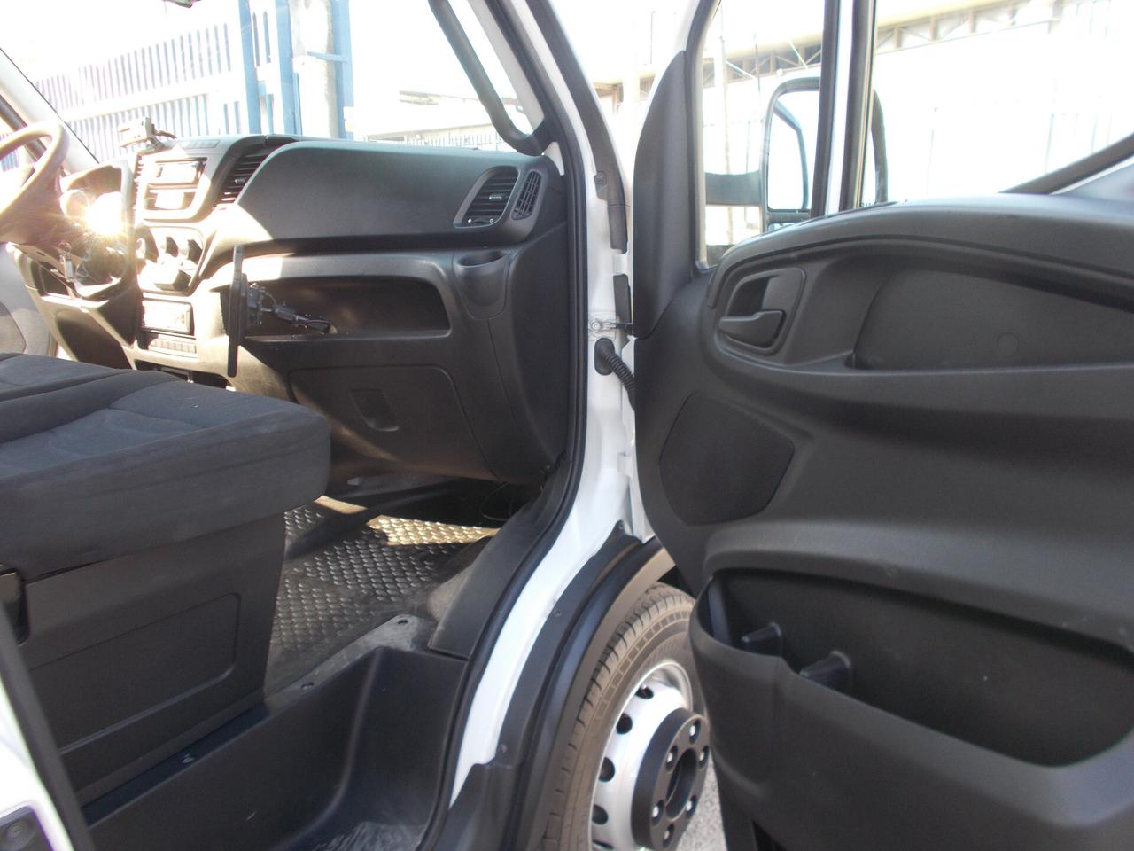 Iveco daily 60c15 2017 con cella frigo atp 01/26