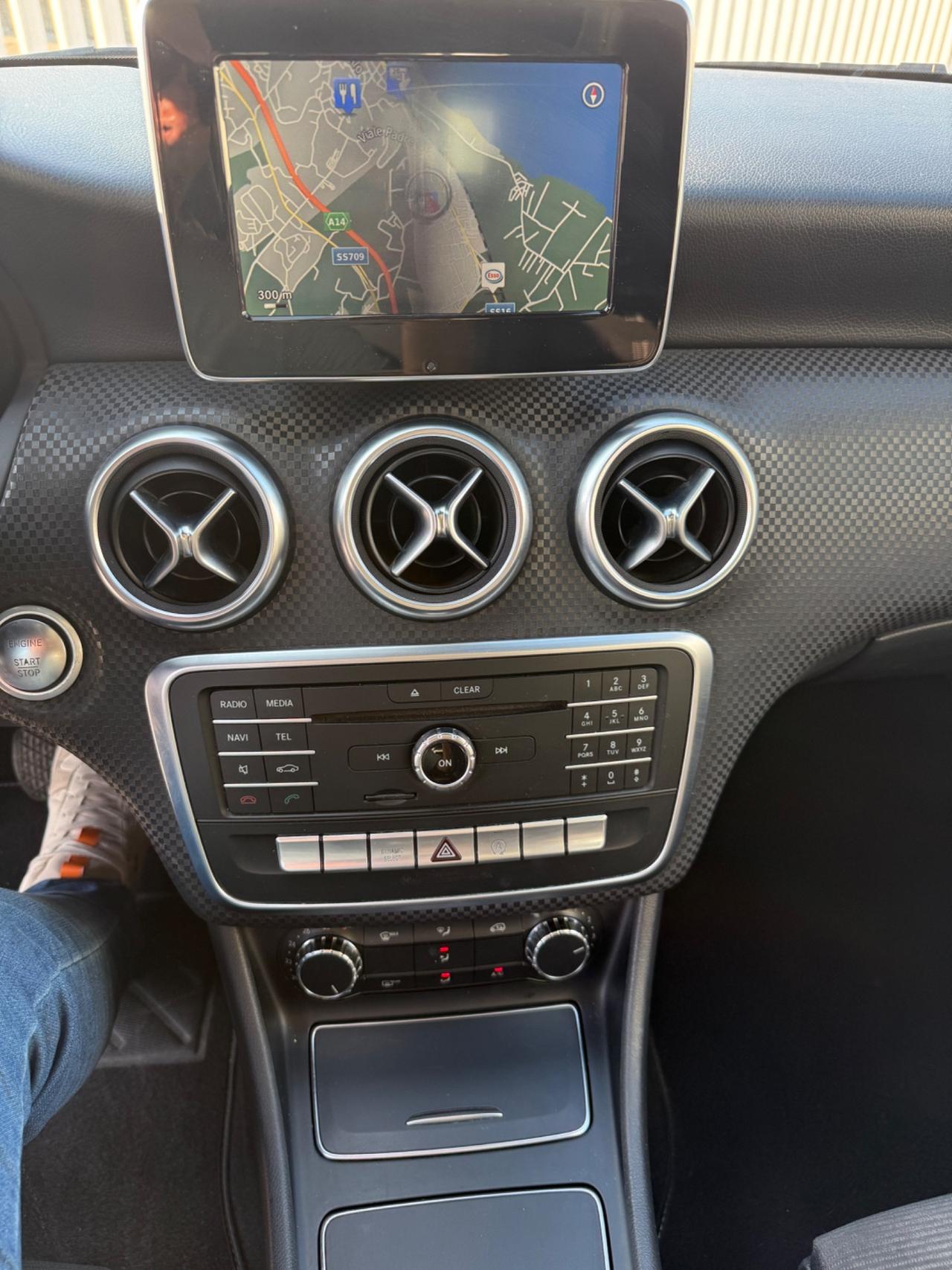 Mercedes-benz A 180 d Automatic Premium