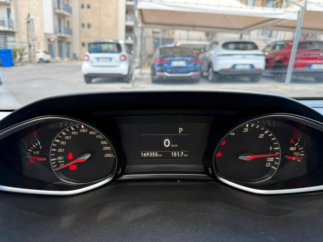 Peugeot 308 BlueHDi 150 S&S SW Allure