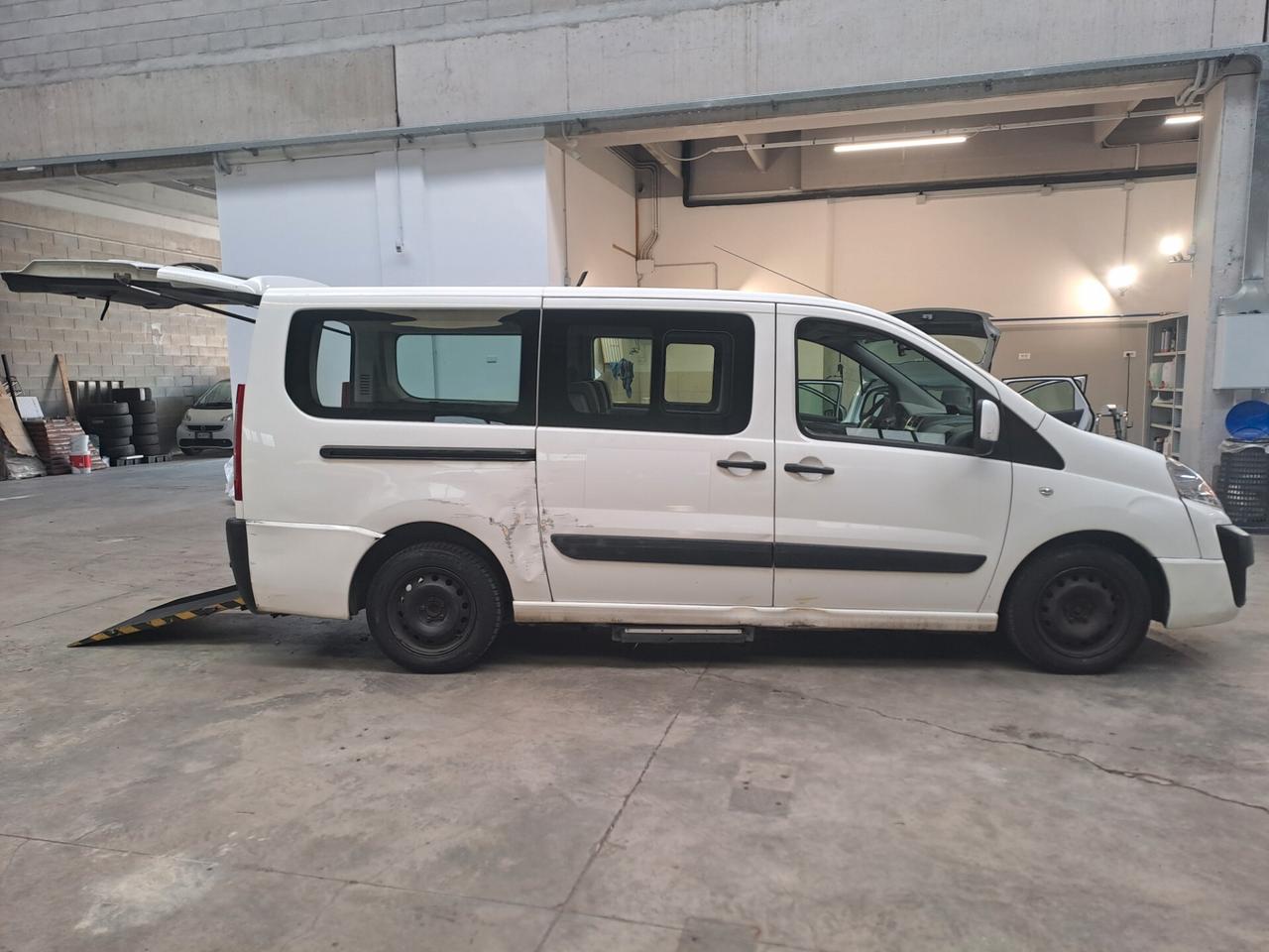 PEUGEOT EXPERT 2.0 HDI 6P + PEDANA DISABILI