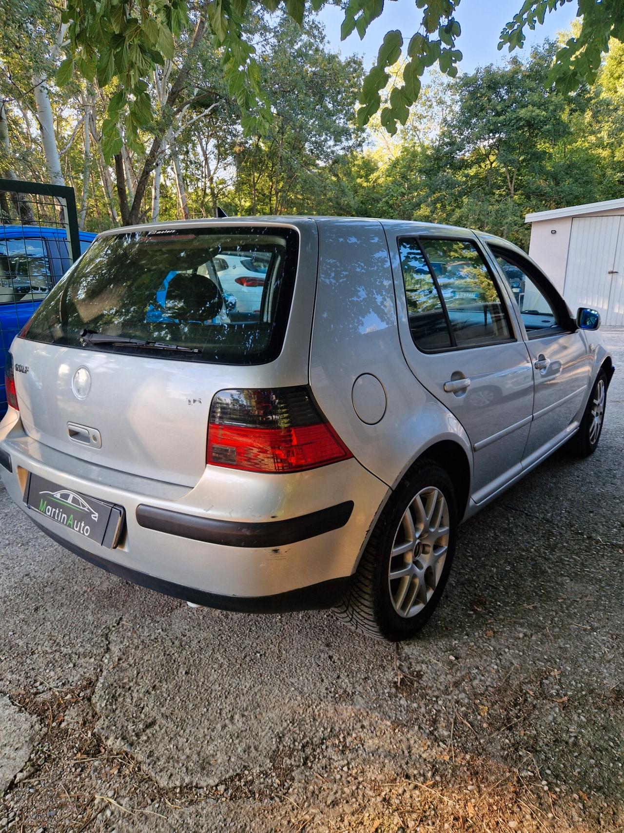 Volkswagen Golf 1.6 Benz 101 CV 5 porte - 2000