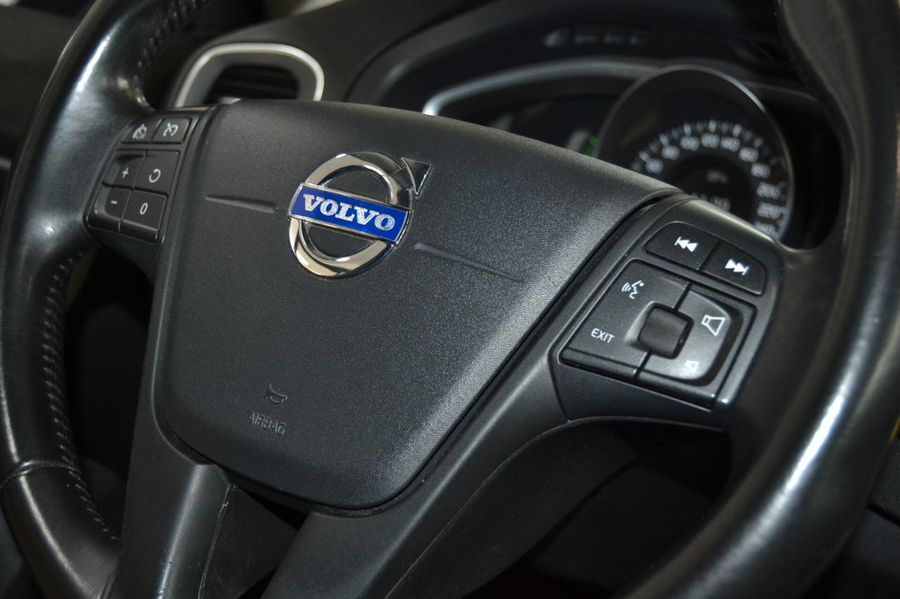 Volvo V40 D2 1.6D Momentum Tagliandi/Navi/Cruise/PDK