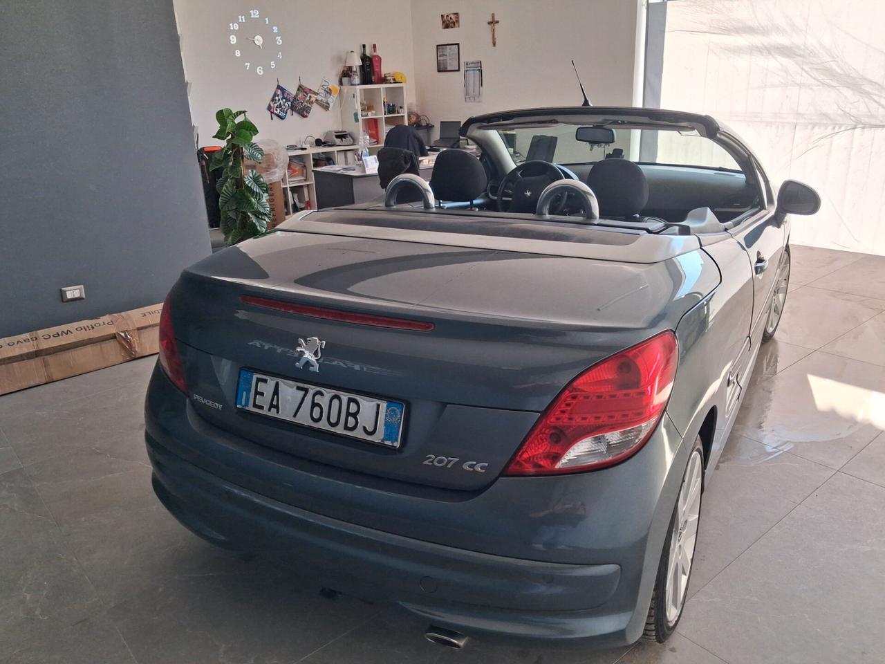 Peugeot 207 1.6 8V HDi 112CV CC Féline