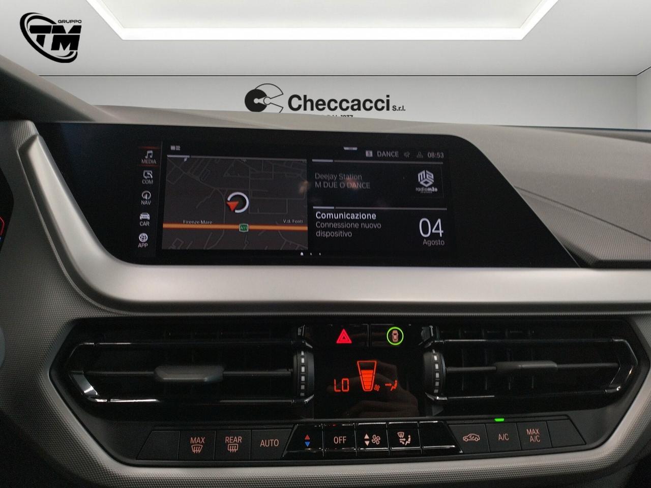 Bmw 116 116d 5p. Business Advantage