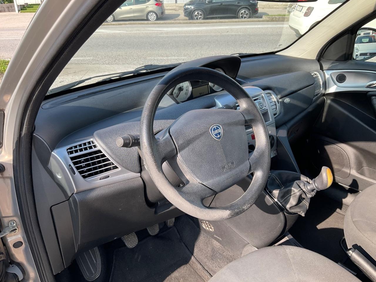 Lancia Ypsilon 1.2 69 CV Elle