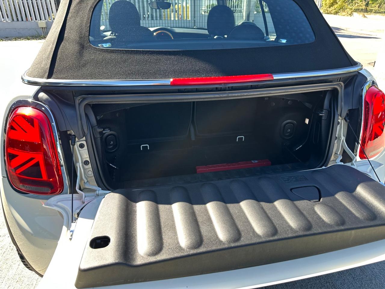 Mini 1.5 Cooper D Hype Cabrio auto