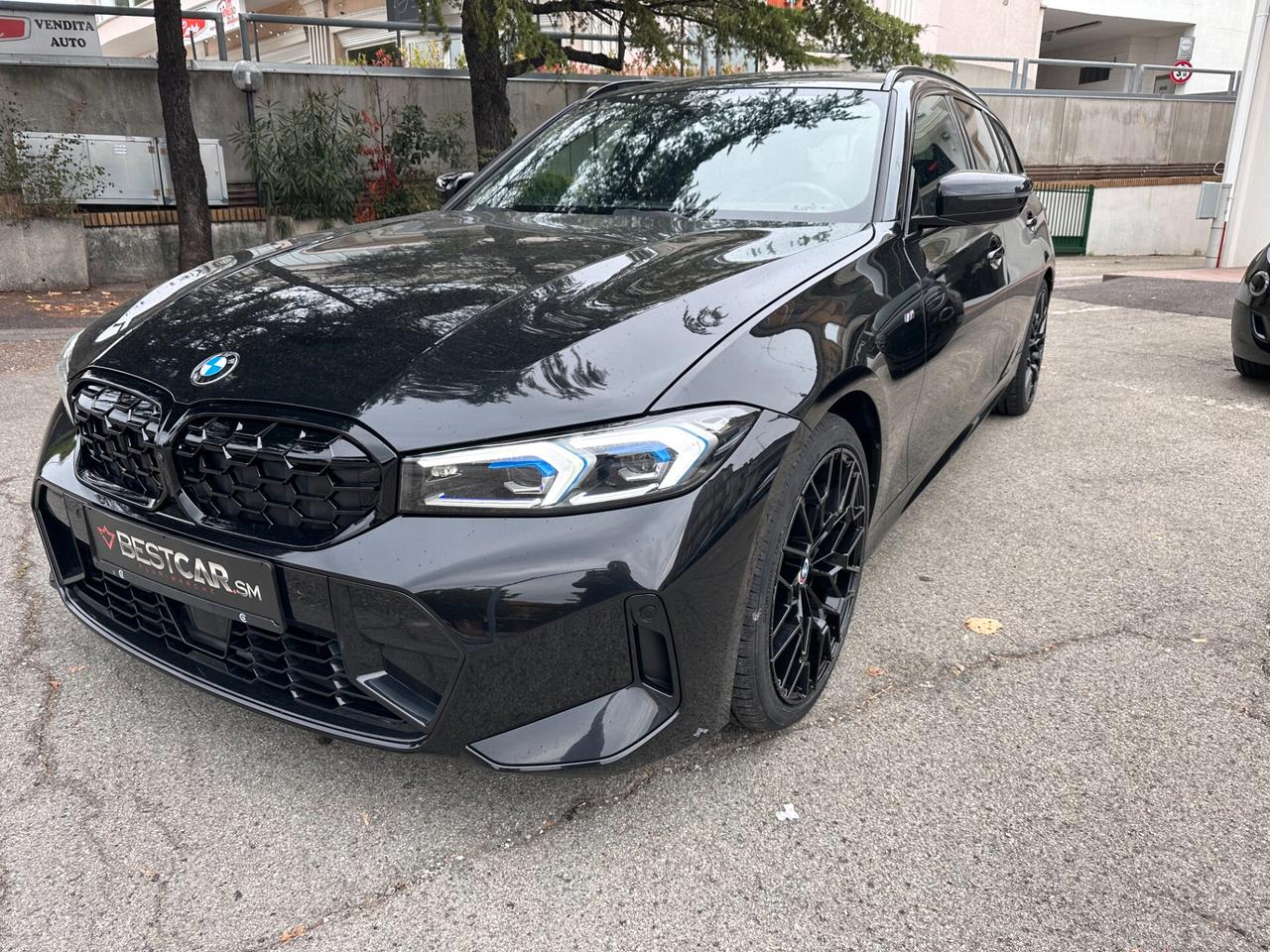 Bmw 318 d 48V Touring M Sport / R19 / LED MATRIX / GANCIO TRAINO 320