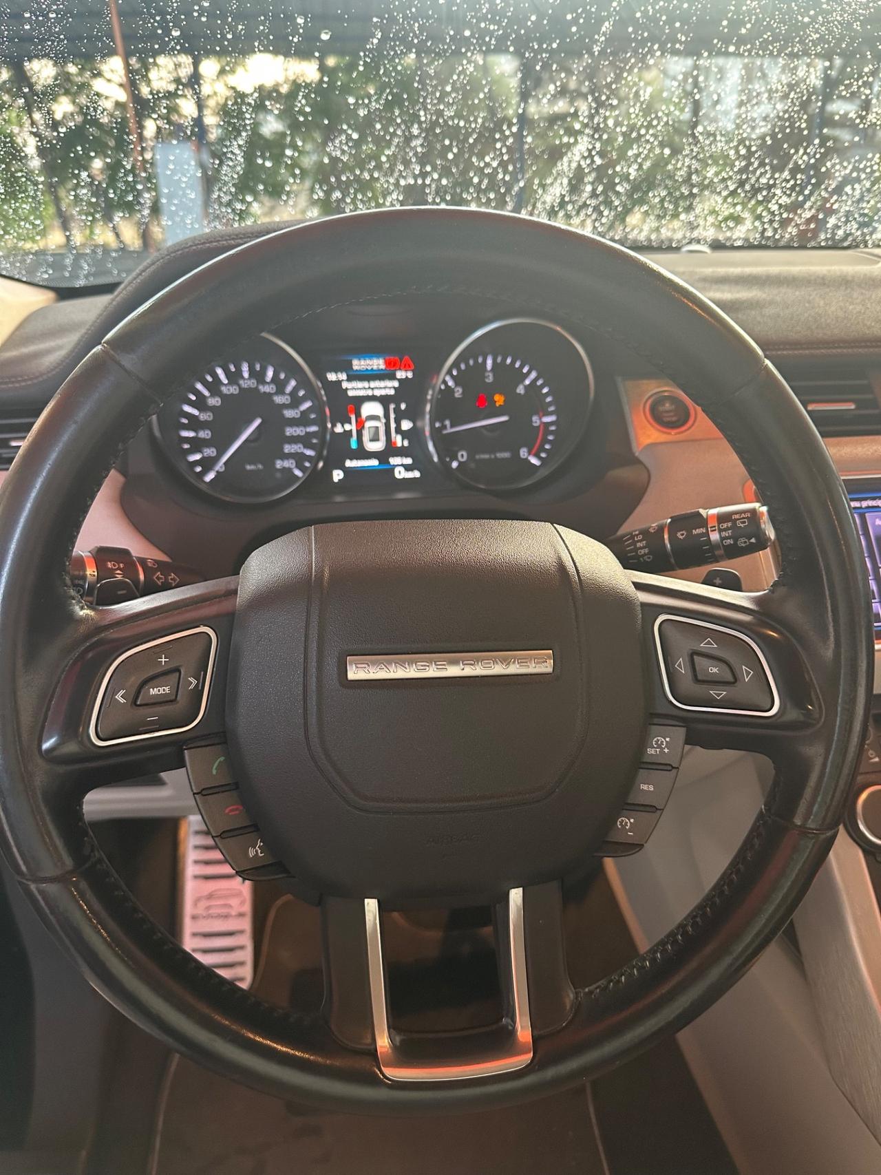 Land Rover Range Rover Evoque Range Rover Evoque 2.2 TD4 5p. Pure