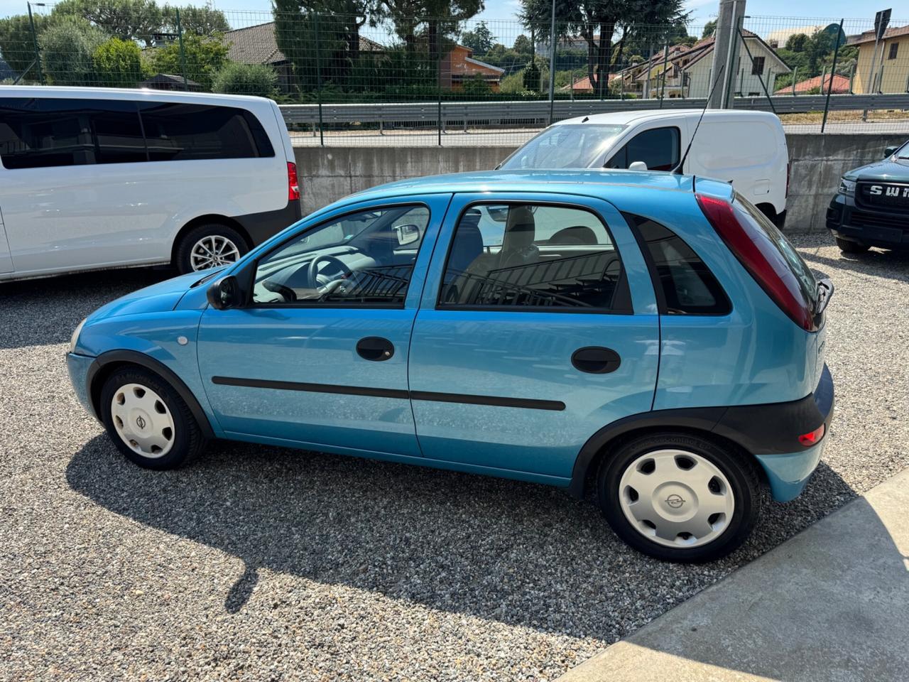 Opel Corsa 1.0i 12V cat 5 porte no clima