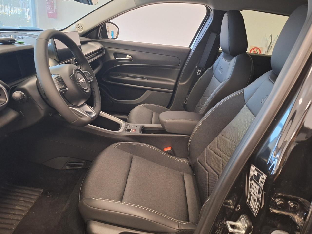 Jeep Avenger 1.2 Turbo 100 CV MHEV Summit Offerta Fine mese