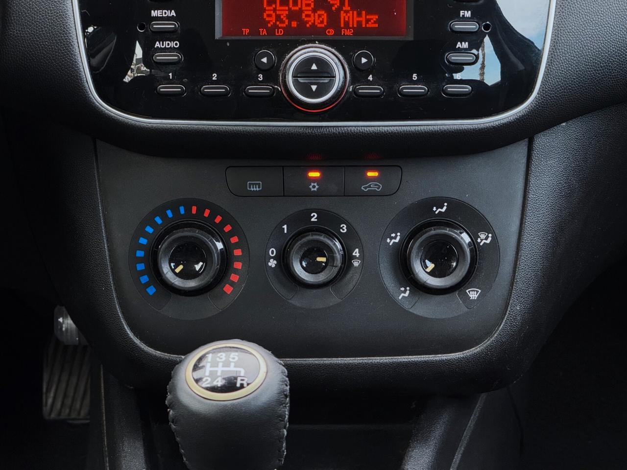 Fiat Punto 1.2 1.2 Street E6 69CV 5p + GPL