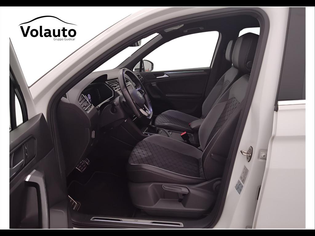 VOLKSWAGEN Tiguan II 2021 - Tiguan 1.5 tsi R-Line 150cv dsg