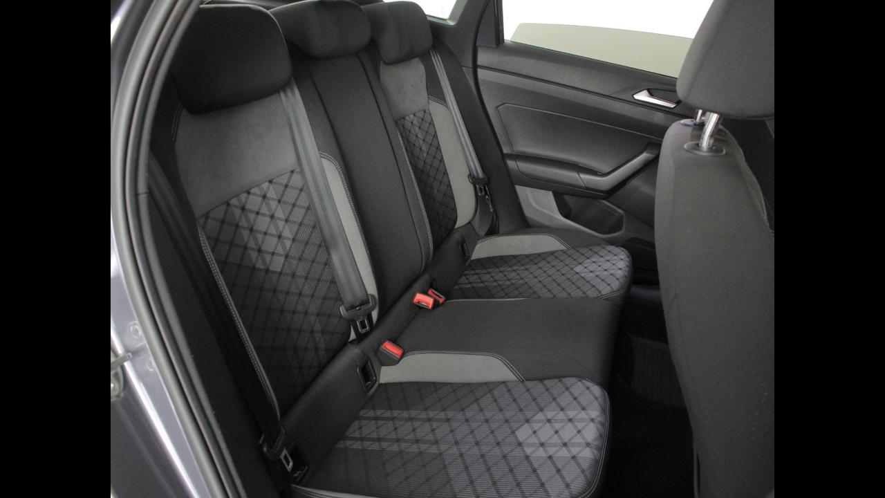 VOLKSWAGEN Taigo - Taigo 1.0 tsi R-Line 110cv dsg