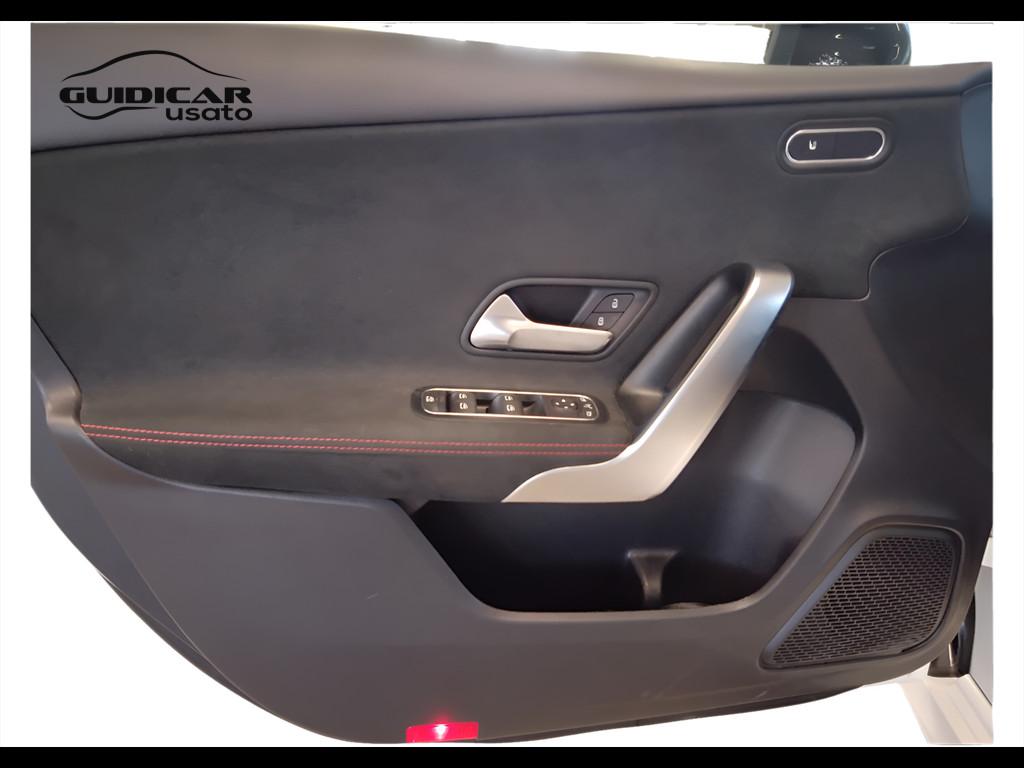 Mercedes-Benz Classe A - W177 2023 - A 180 d AMG Line Advanced Plus auto