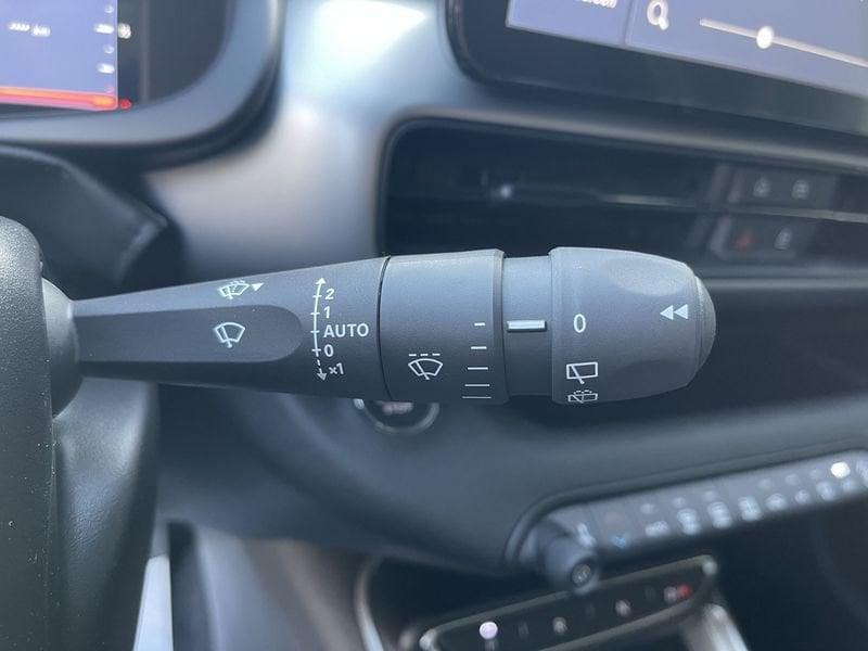 Jeep Avenger 1.2 turbo e-hybrid mhev Upland 4xe 145cv edct6 - KM0