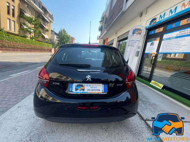PEUGEOT 208 1° Allure ?neo patentati ?