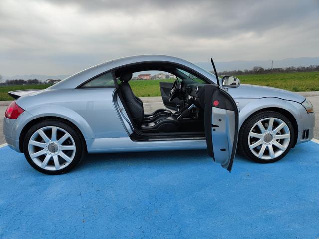 AUDI TT 3.2 V6 Quattro ( CAMBIO MANUALE )