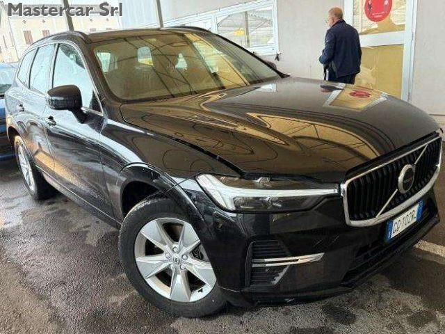 VOLVO XC60 XC60 II 2022 2.0 b4 Momentum Pro auto - GG102RJ