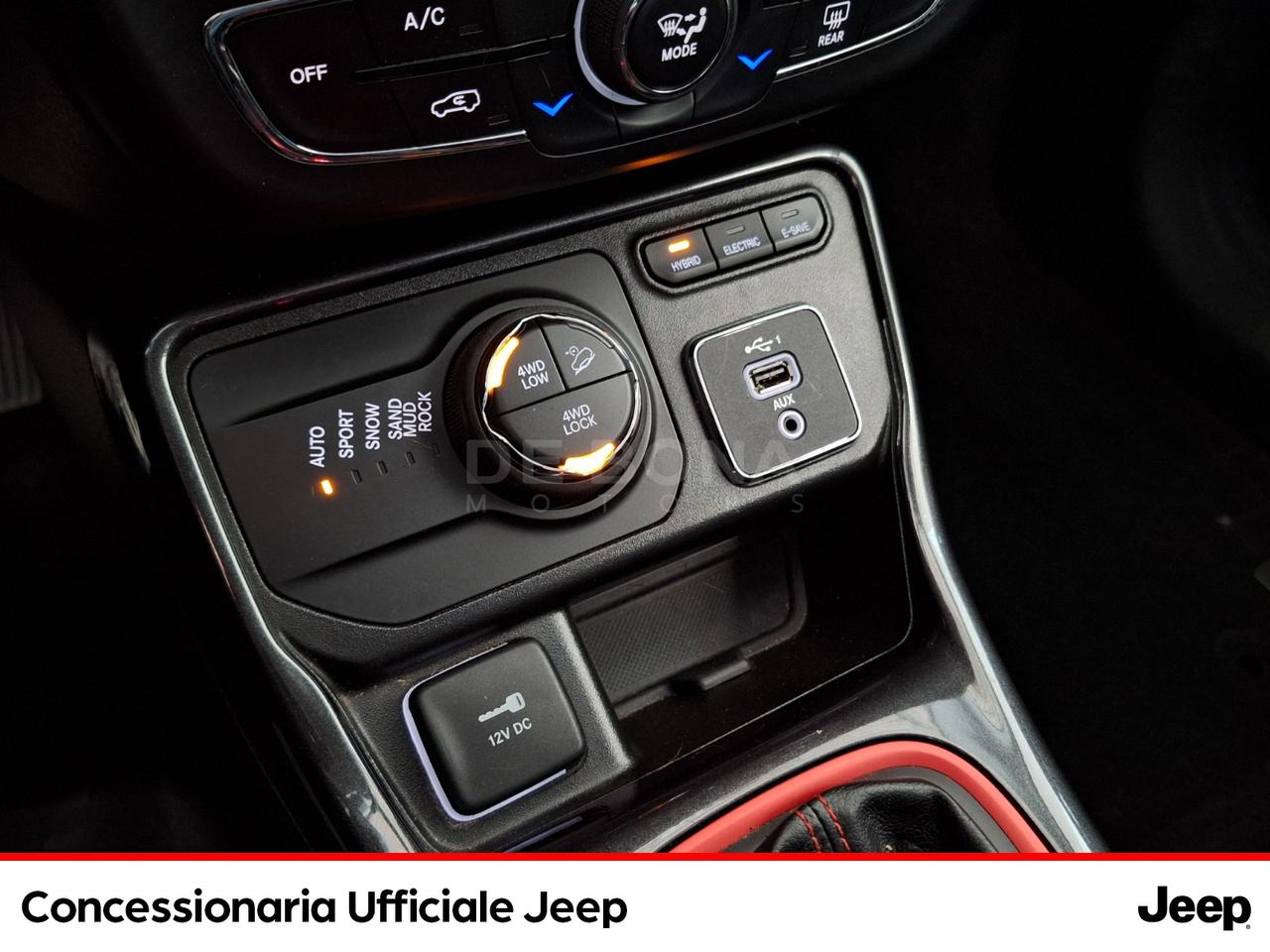Jeep Compass 1.3 turbo t4 phev trailhawk 4xe at6
