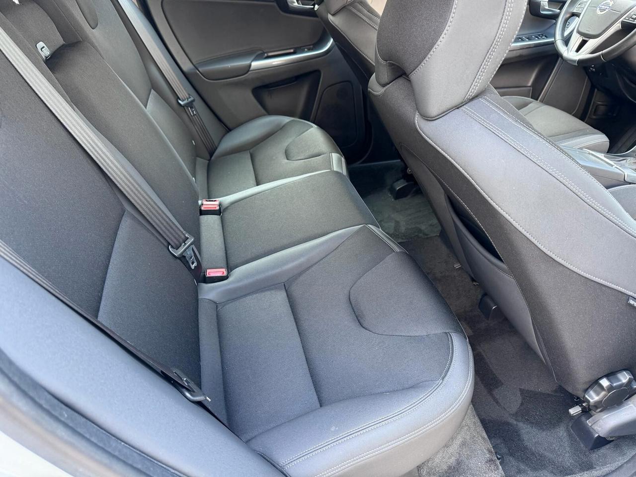 Volvo XC 60 D4 Geartronic Summum*EURO6*NAVI*CERCHI