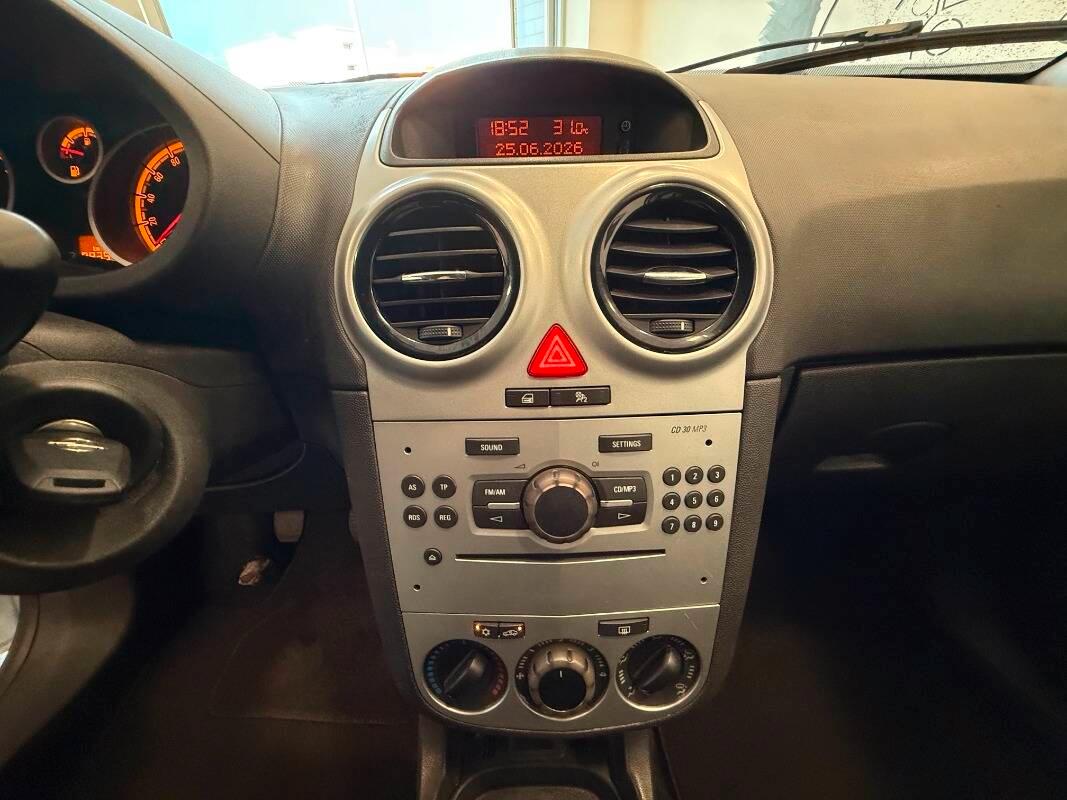 Opel Corsa 1.2 Club 85cv 5p