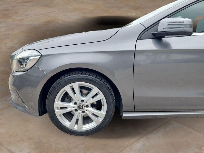 Mercedes-Benz Classe A A 180 d Automatic Premium