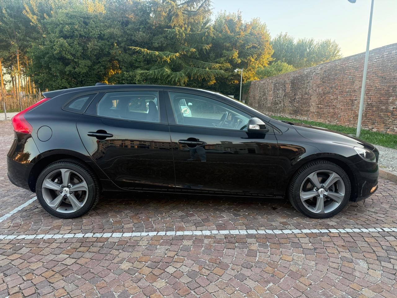 Volvo V40 D2 Business Plus