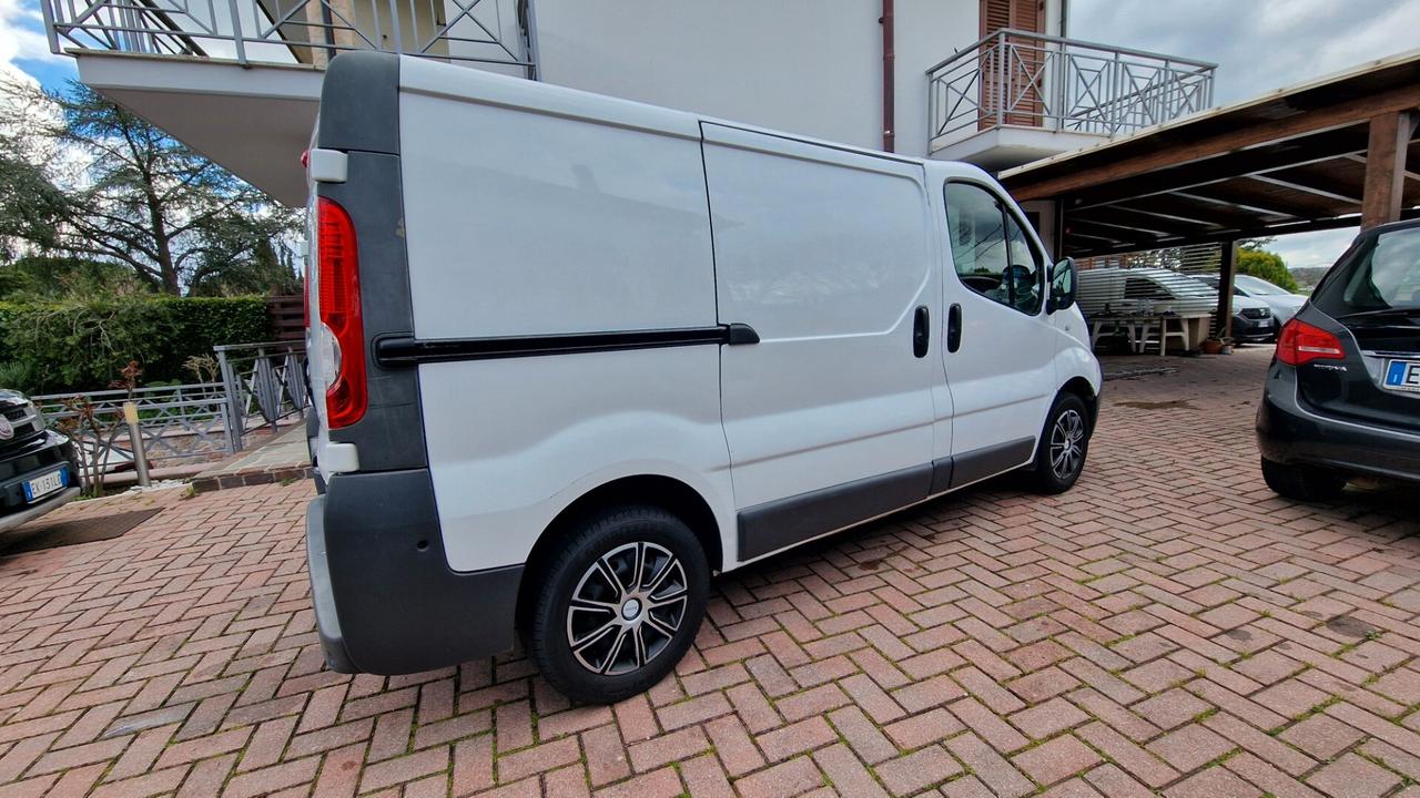 Renault Trafic T29 2.0 dCi/115 PC-TA Furgone DPF