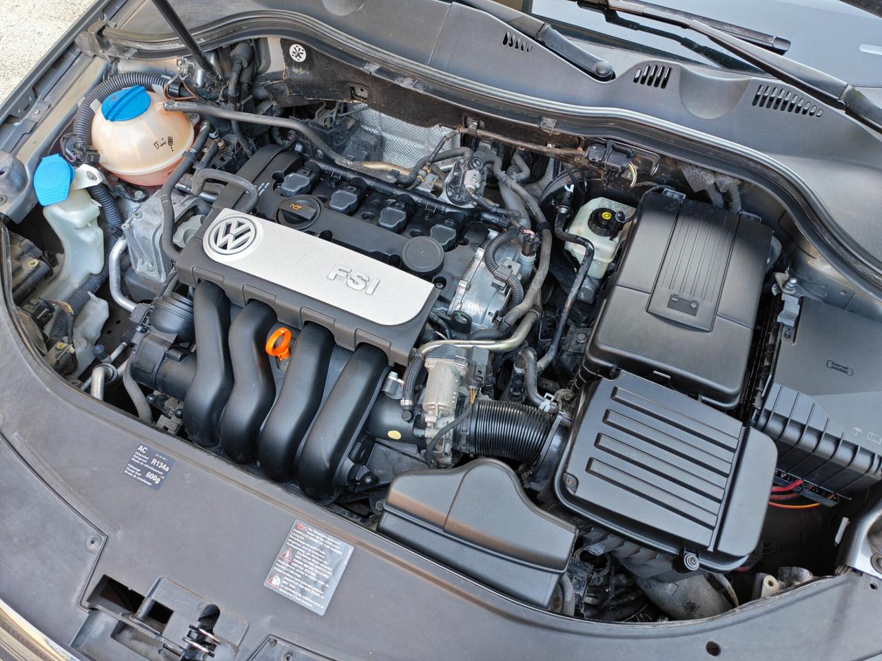 Volkswagen Passat Var. 2.0 BENZINA 150cv / 98.000km