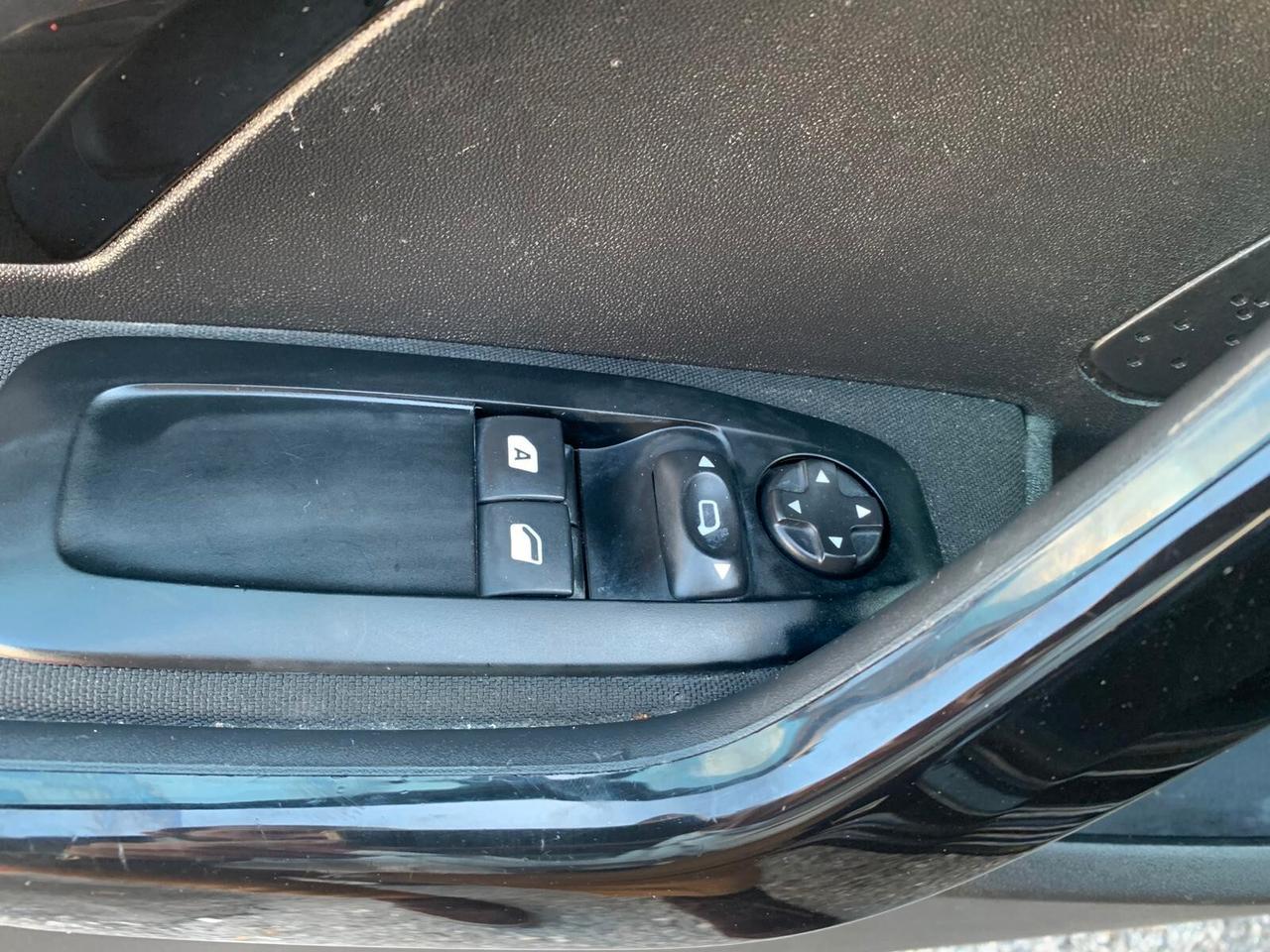 Peugeot 208 1.2 Gpl 82cv 5 porte Allure