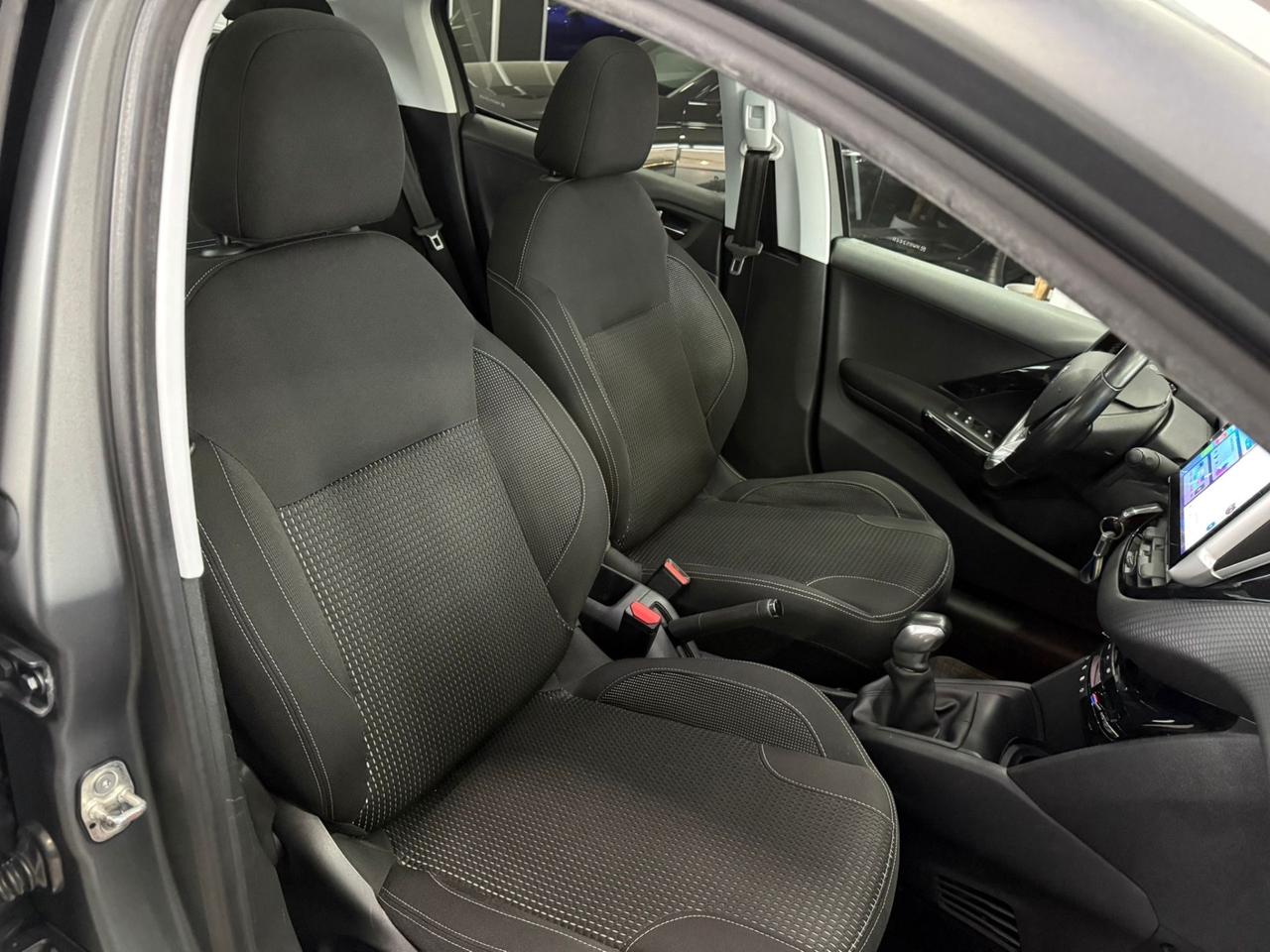 Peugeot 208 75 5 porte Allure tetto pano-2017