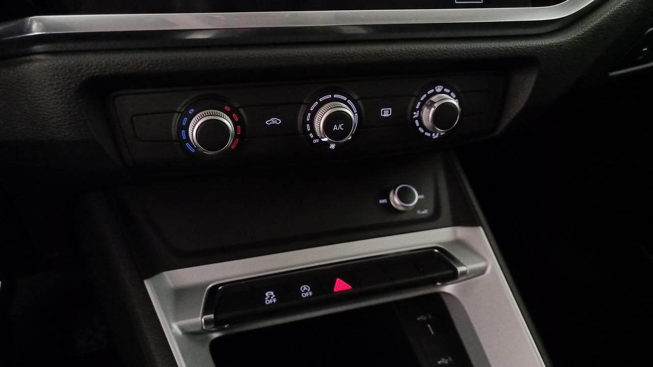 AUDI Q3 II 2018 - Q3 35 2.0 tdi Business s-tronic