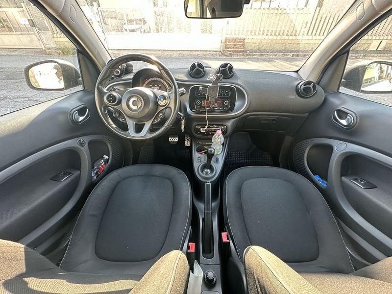 smart fortwo 1.0 52kW passion twinamic 71cv