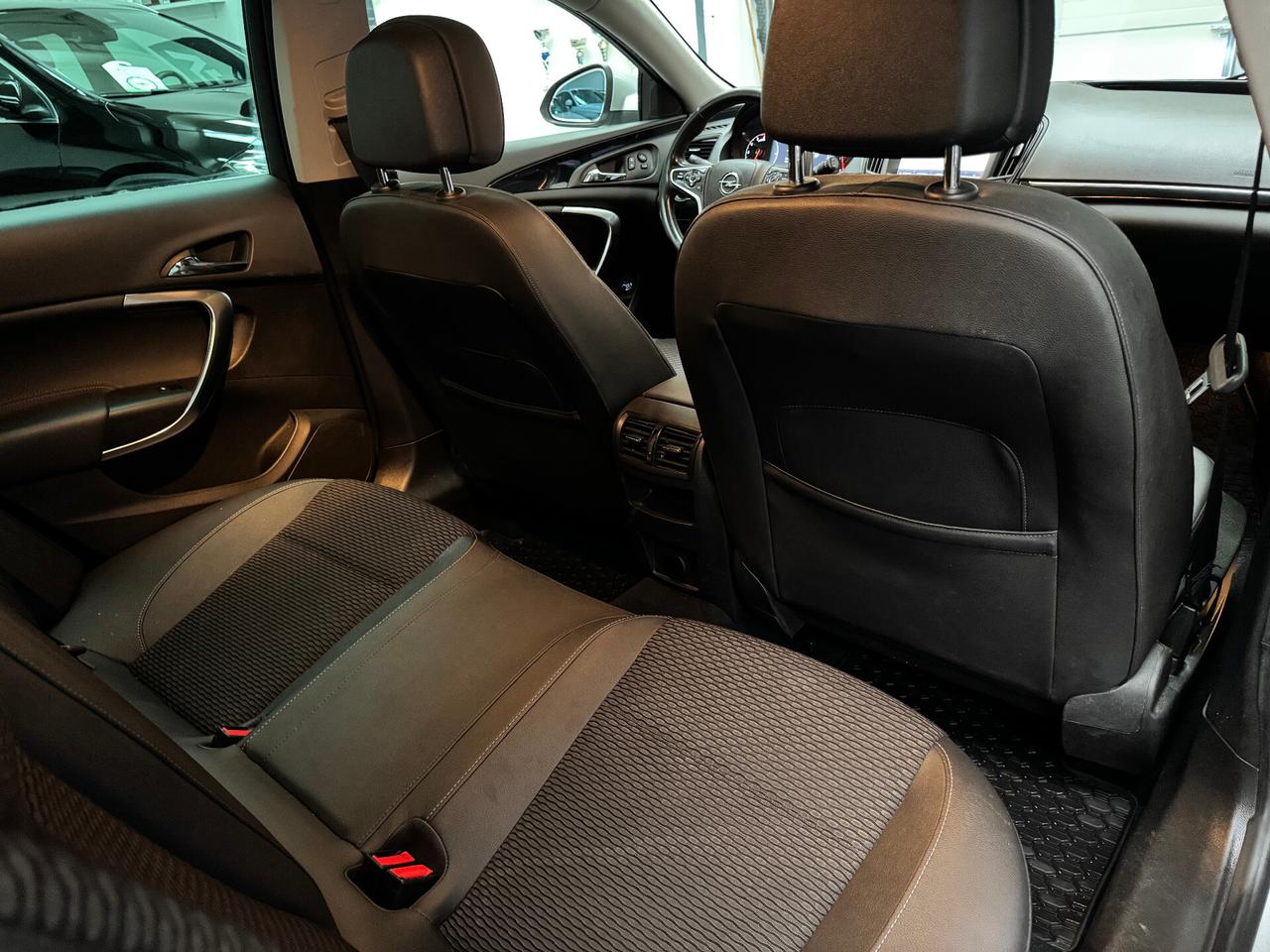 Opel Insignia Tourer 1.6 cdti Cosmo business 136cv at6