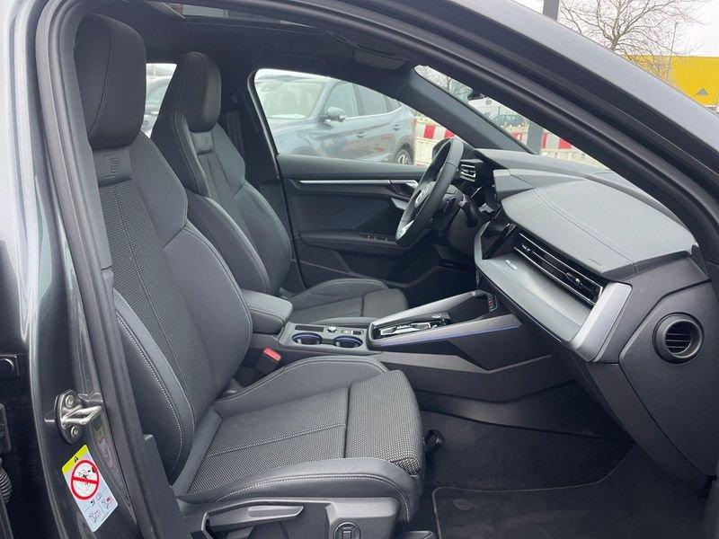 Audi A3 SPB 35 TDI S tronic S line Nuovo Modello Tetto Matrix Led 18" Camera