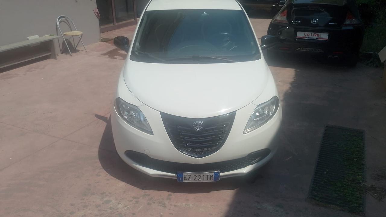 Lancia Ypsilon 1.2 GPL - 2015