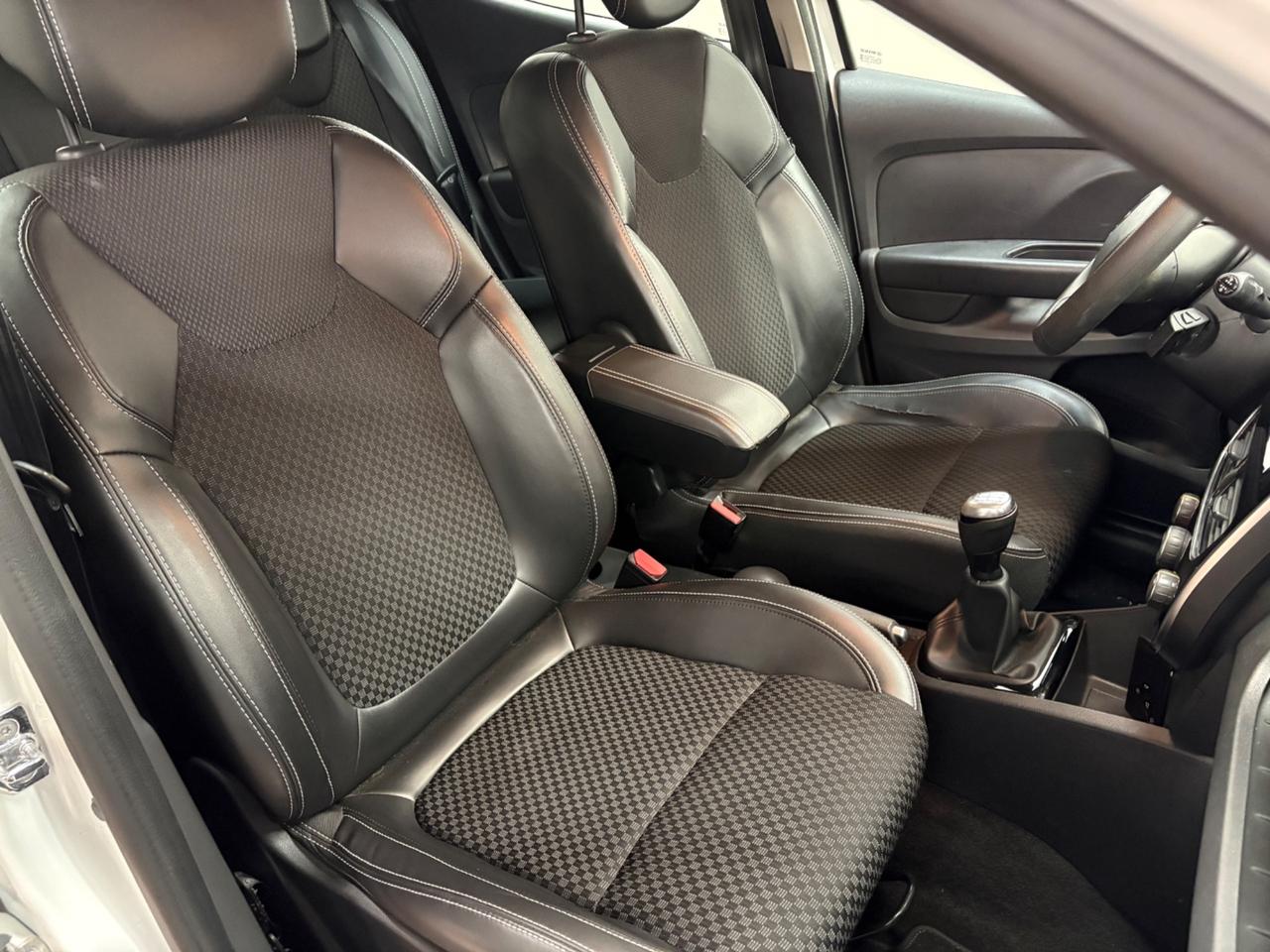 Renault Clio dCi 8V 90 CV 5 porte Duel2 FARI MATRIX LED